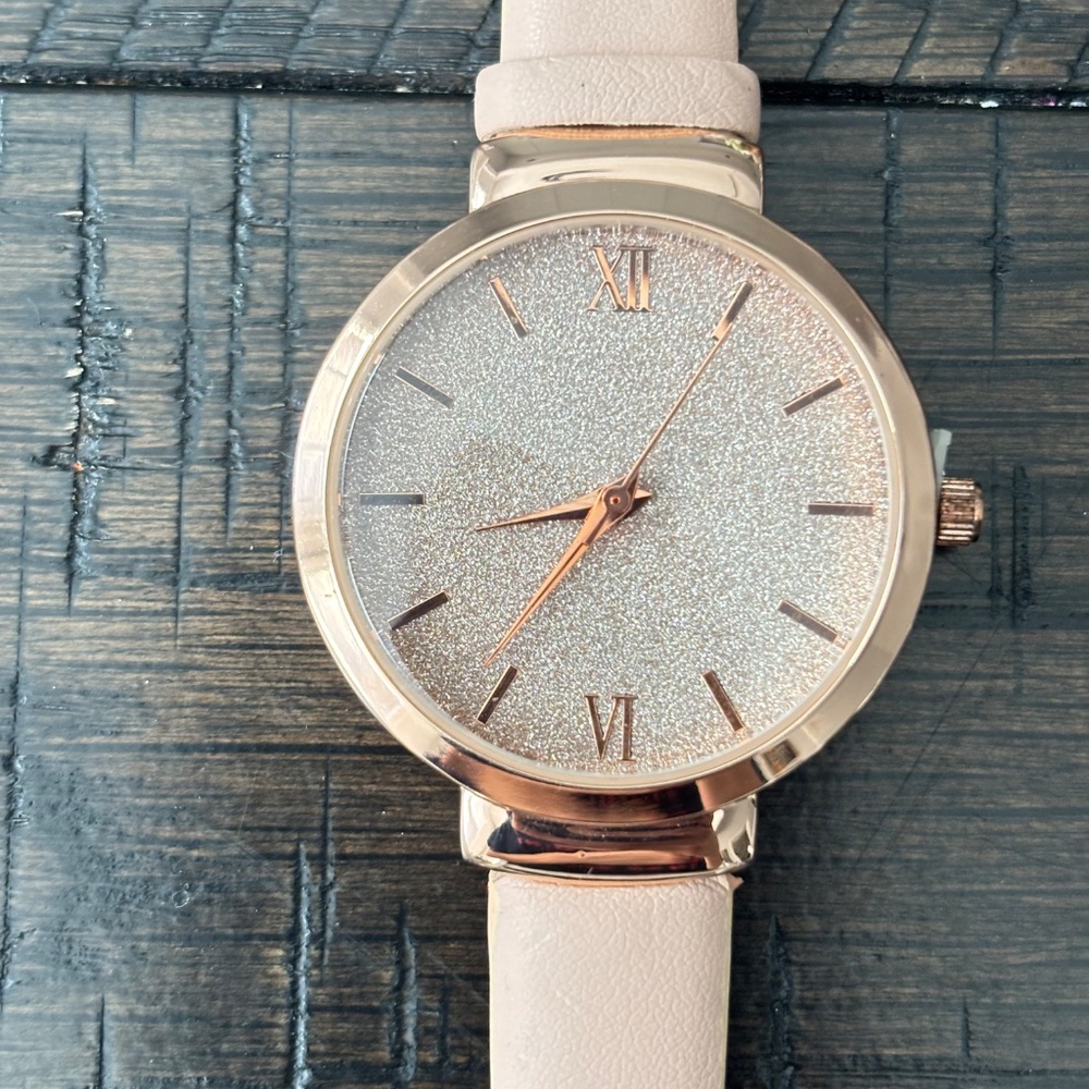 NEW New York & Company NY&C ROSE GOLD Womens Glittery Sparkling Watch